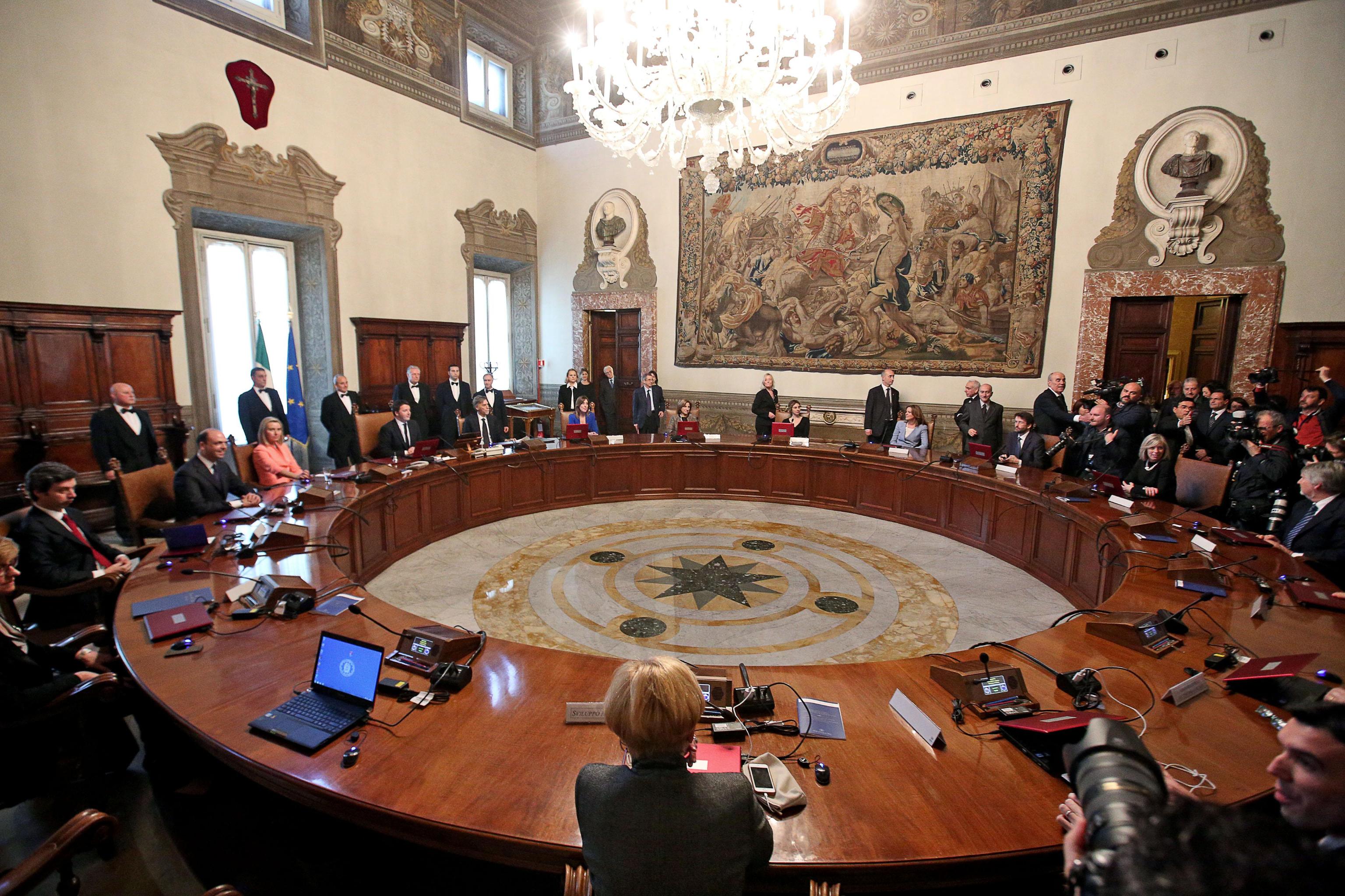 Governo: primo Consiglio Ministri presieduto da Renzi